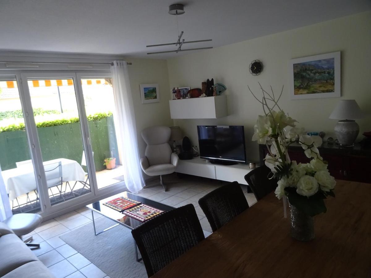 דירות מוציג Hameau מראה חיצוני תמונה